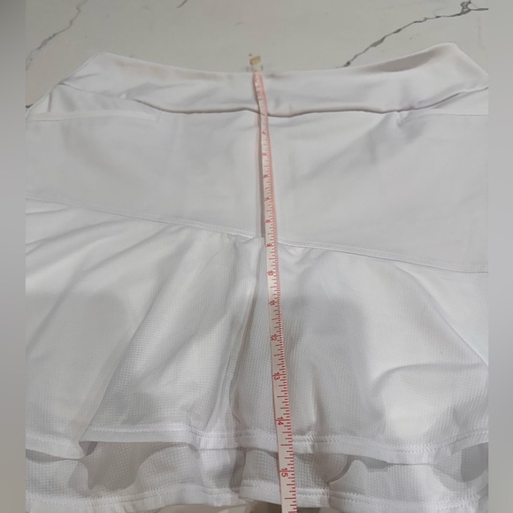 🌸 Adidas Golf/Pickleball Skirt with pockets! Size M Built in Shorts🌸 - Picture 7 of 7